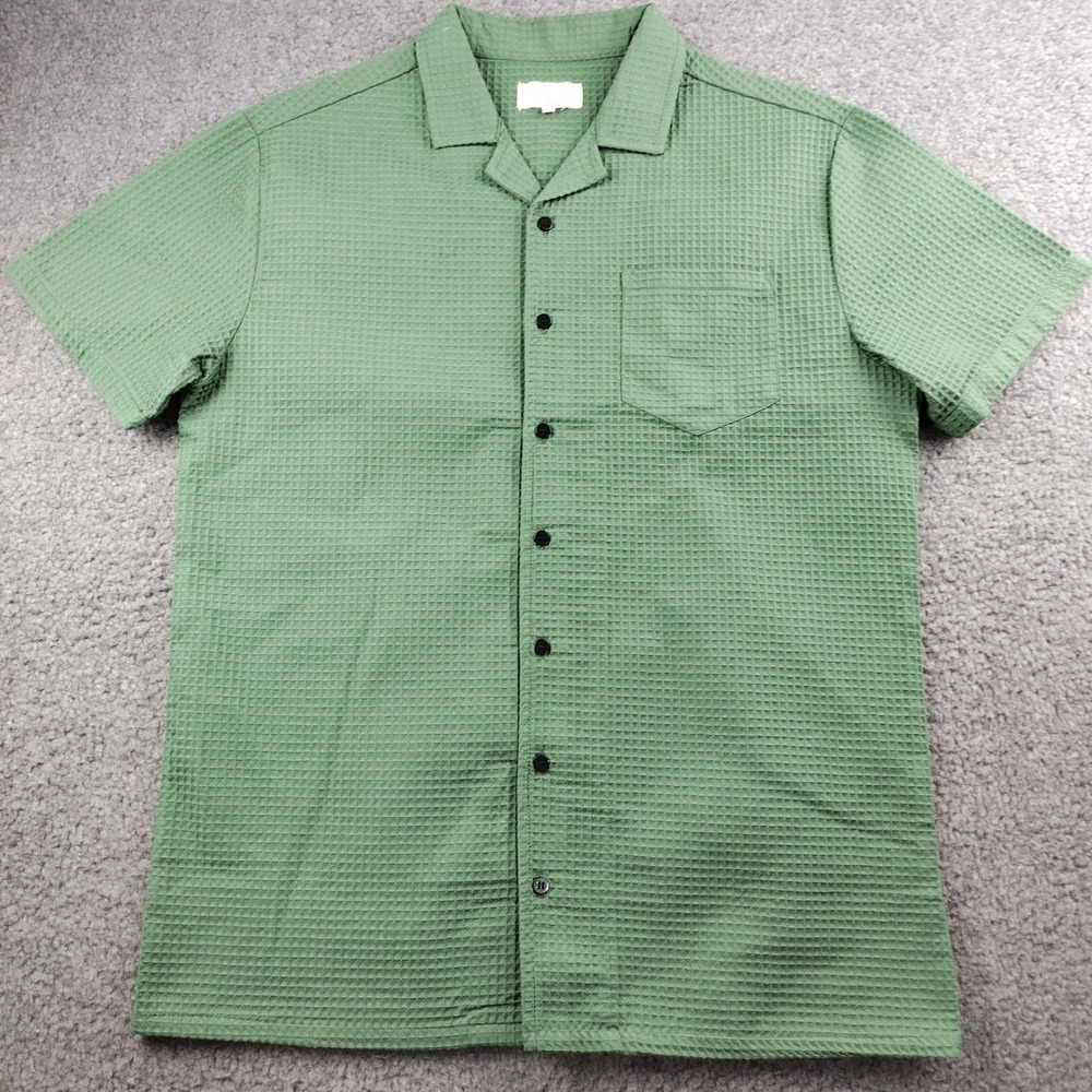 Negative Space Button Up Mens Medium Waffle Green Camp Pocket EUC